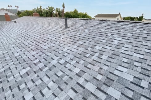 TruDefinition Duration Sierra Gray shingle field with the SureNail strip on an Orange County roof by Hybrid Renovations